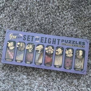 Puzzle set